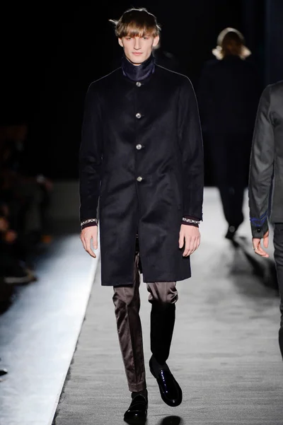 Look 5